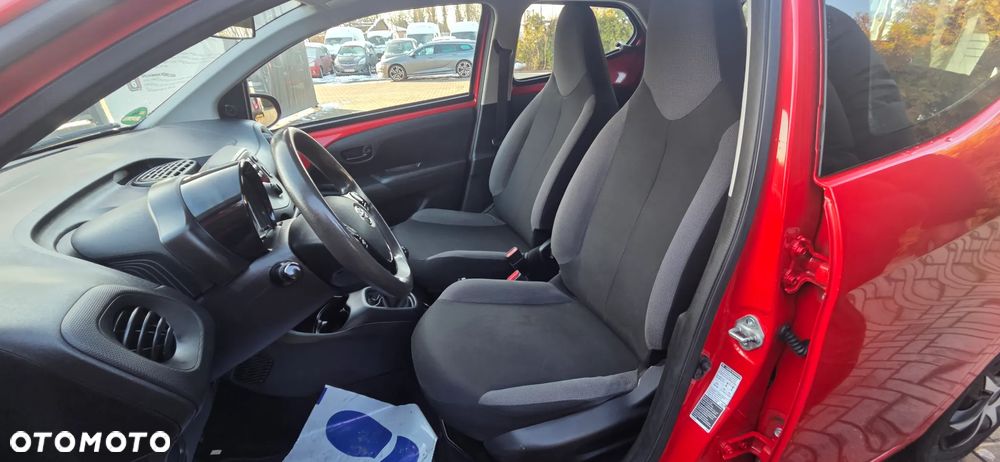 Toyota Aygo x-trend - 26