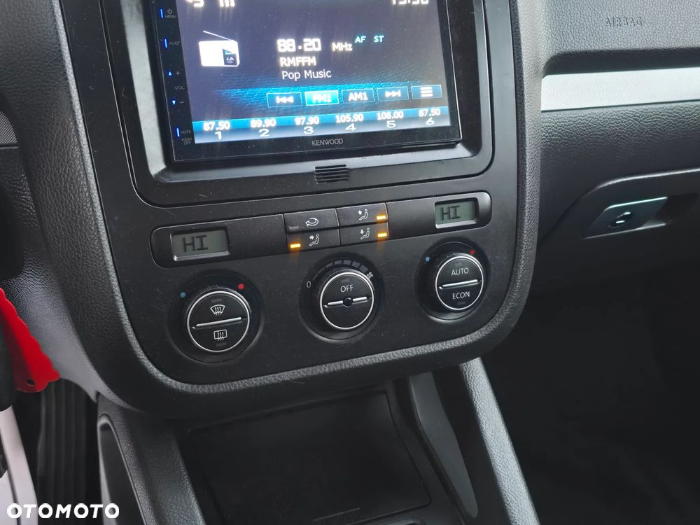 Volkswagen Jetta 1.6 United - 31