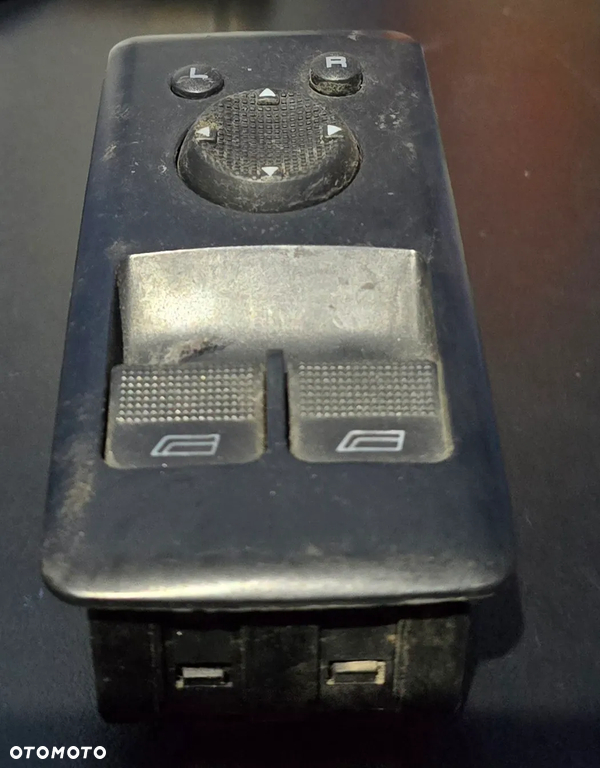 Przełącznik regulacji lusterek podnoszenia szyb Volkswagen T4 7D0959565