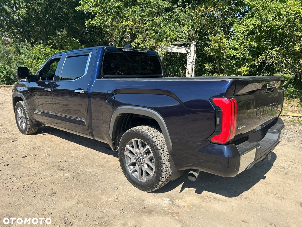 Toyota Tundra - 4