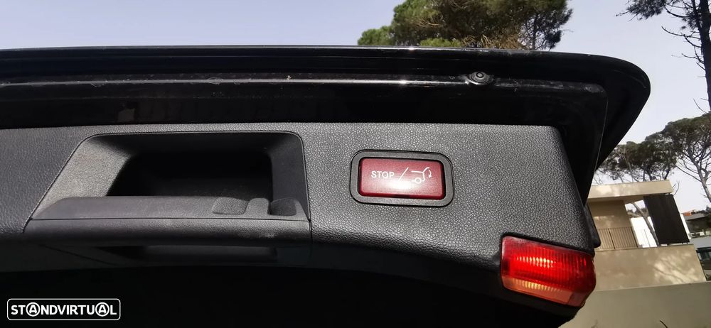 Mercedes-Benz E 250 BlueTEC 4Matic 7G-TRONIC Edition - 44