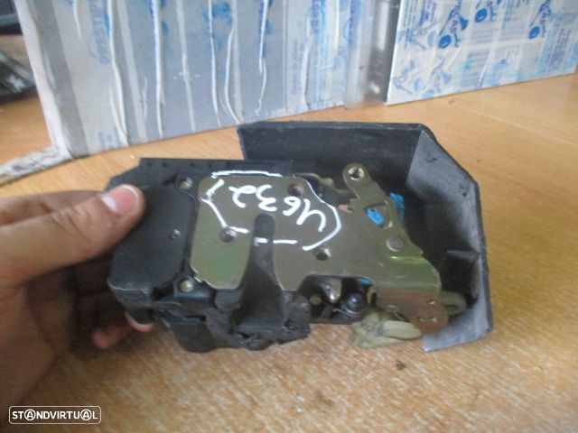Fecho 18110242 ALFA ROMEO 156 2001 1.6 TSPARK 120CV FD 2+4+3 PINOS ALFA ROMEO 156 2005 1.9JTD 150CV 5P CINZA F DRT 2+4+3 PINOS - 1