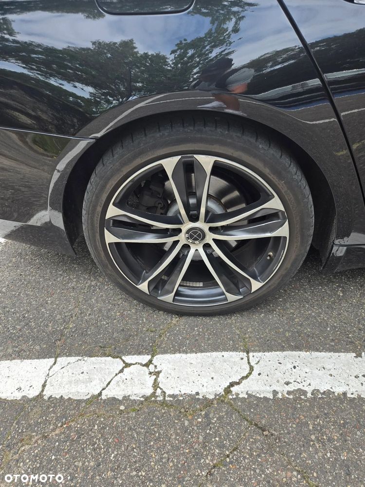 BMW Seria 7 740d xDrive - 11