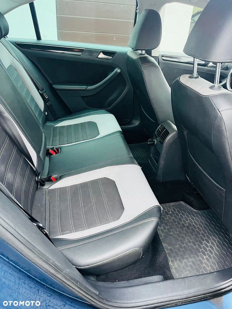 Volkswagen Jetta 1.4 TSI BMT Highline DSG - 8