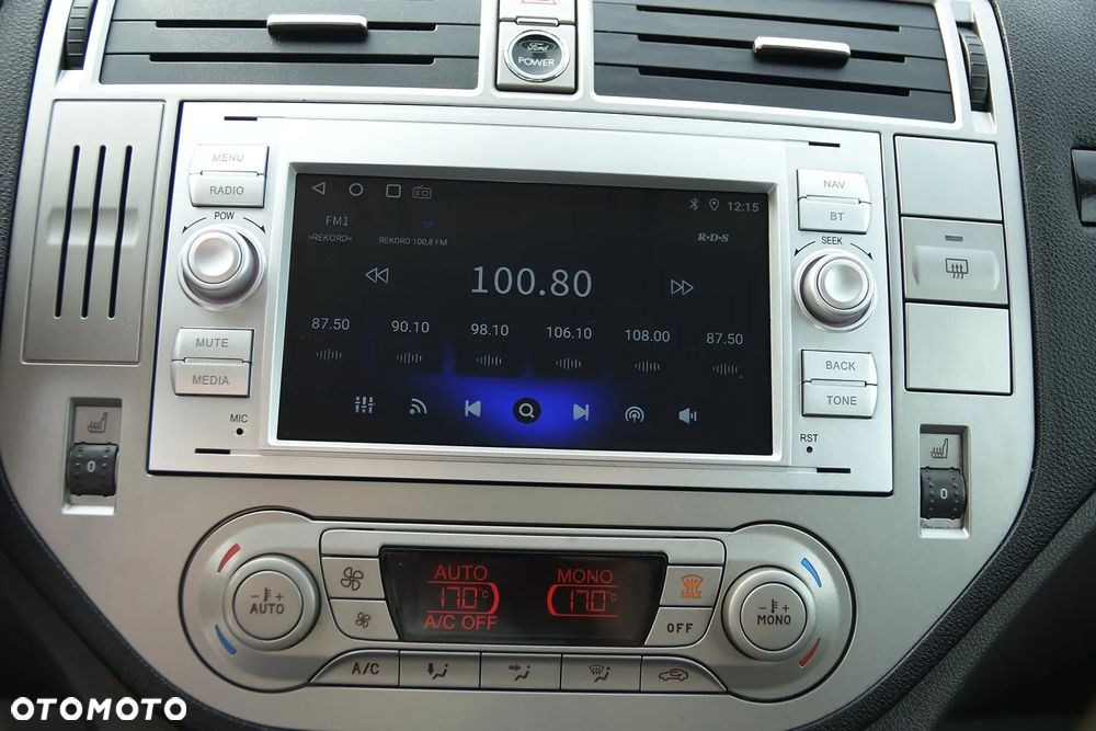 Ford Kuga - 32