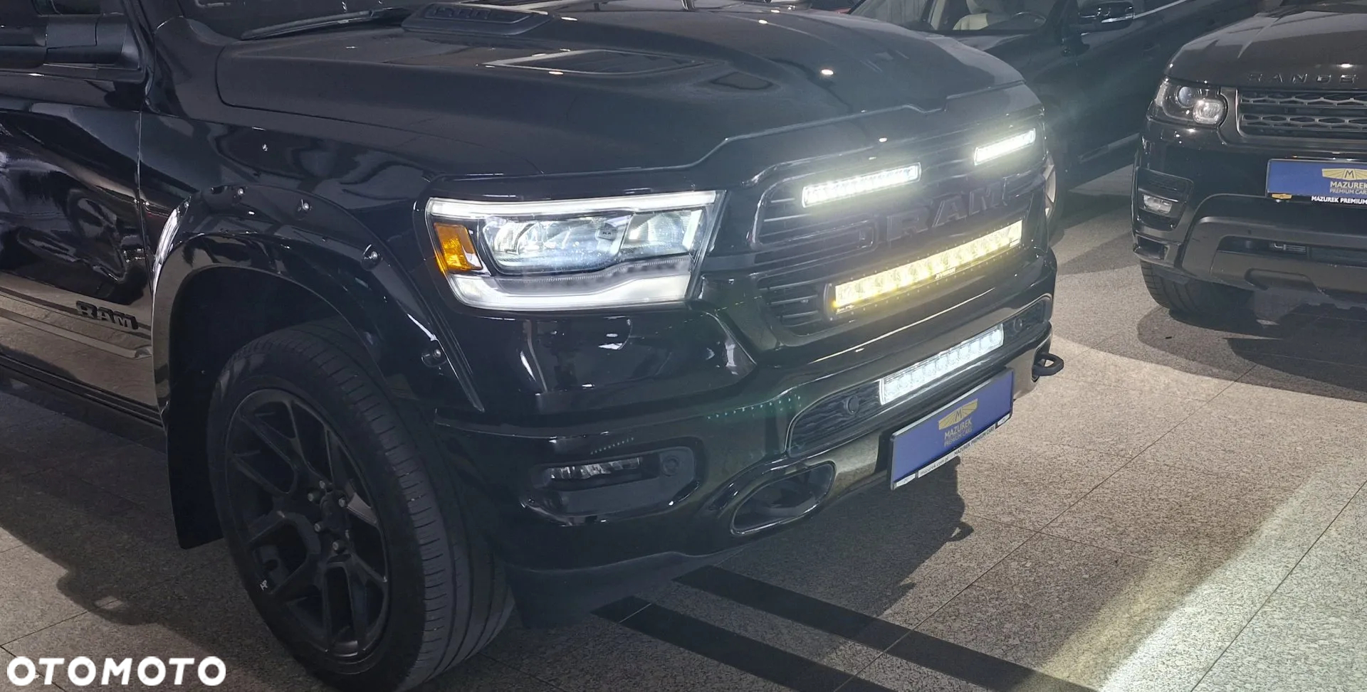 RAM 1500 Crew Cab Laramie - 24