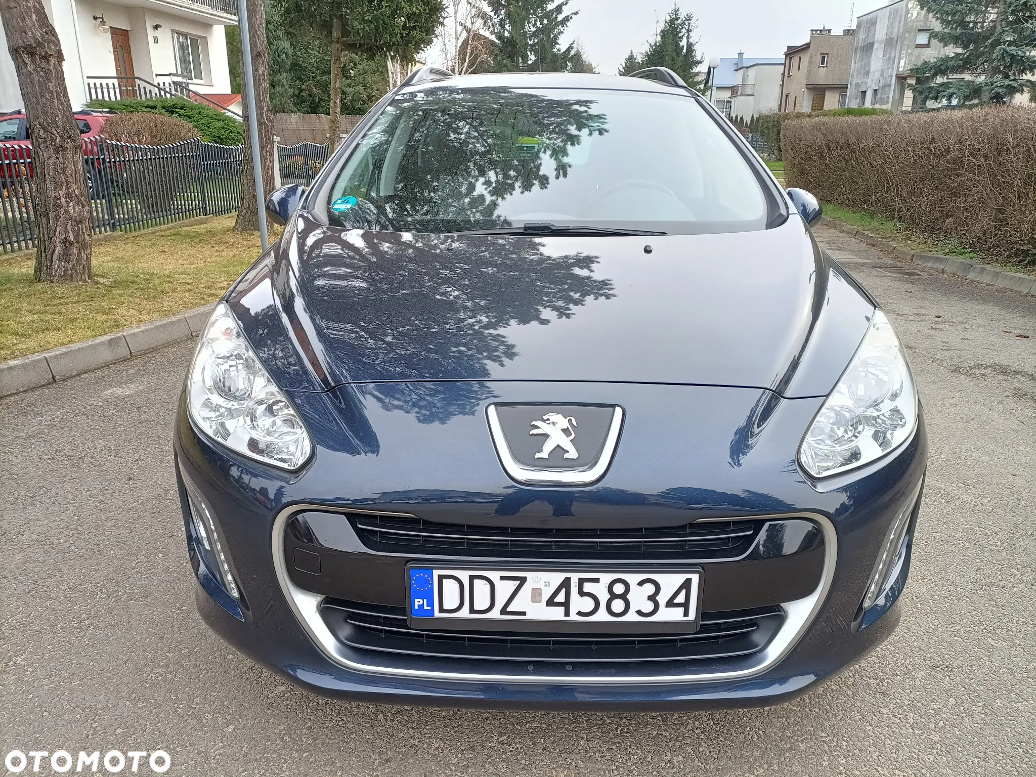 Peugeot 308 - 8