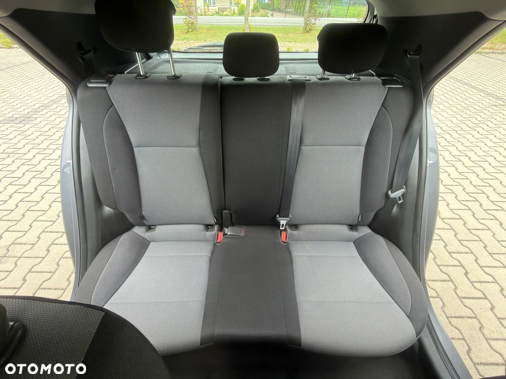Hyundai i20 1.2 Comfort - 11
