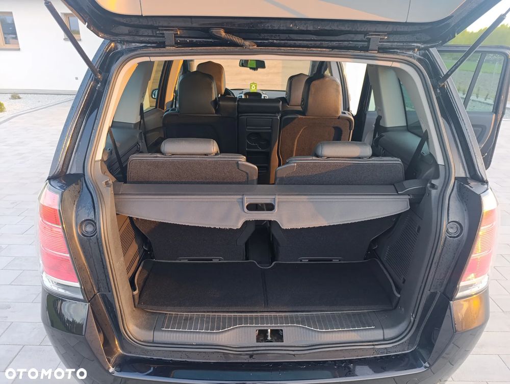 Opel Zafira OPC - 13