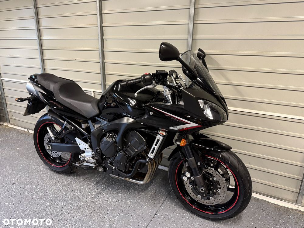 Yamaha FZ6 - 1