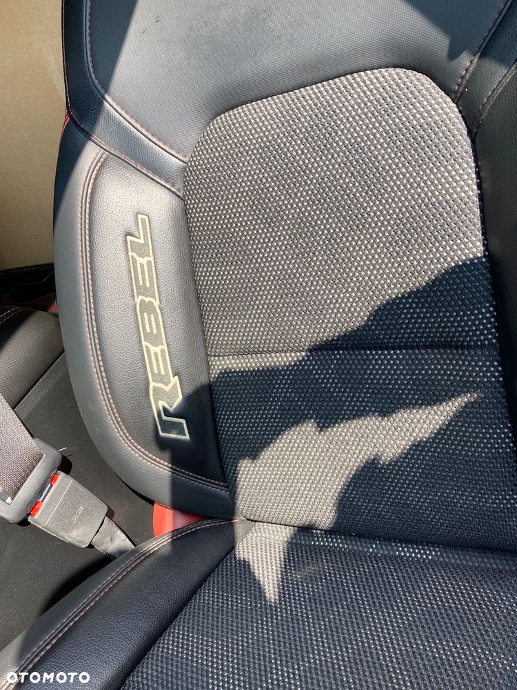 Dodge RAM 5.7 4x4 - 9