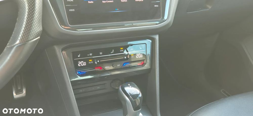 Volkswagen Tiguan 2.0 TDI SCR 4Mot R-Line DSG - 24