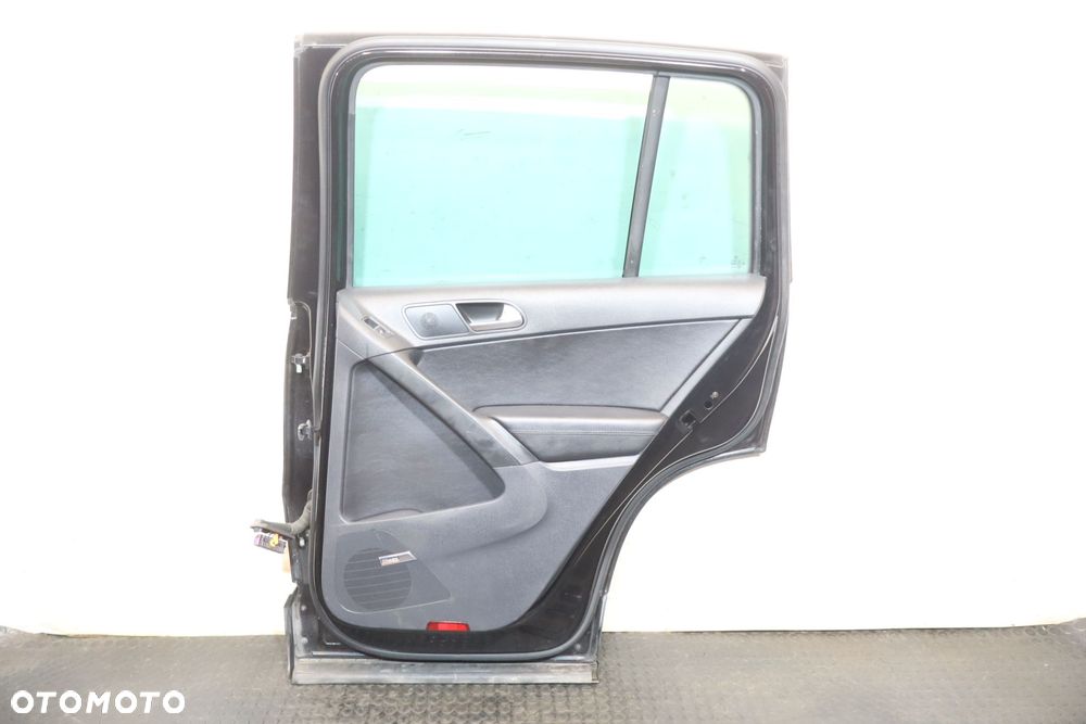 DRZWI PRAWY TYŁ VOLKSWAGEN TIGUAN I C9X SUV - 2