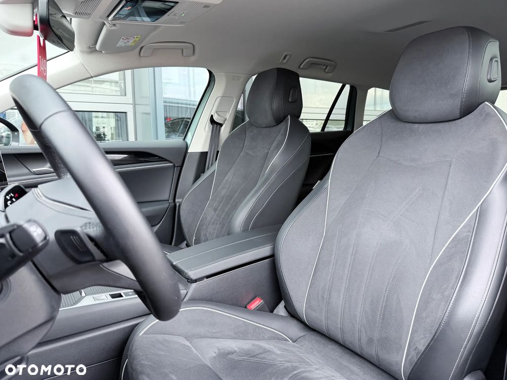 Volkswagen Passat Variant 1.5 TSI ACT mHEV Business DSG - 26