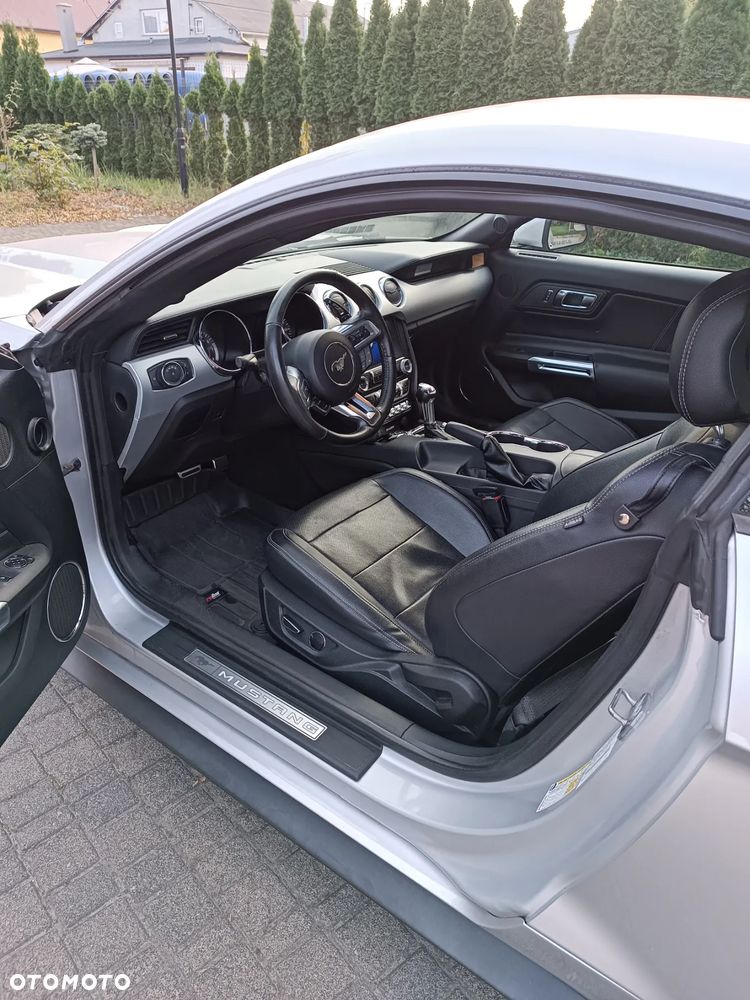 Ford Mustang 2.3 EcoBoost - 21