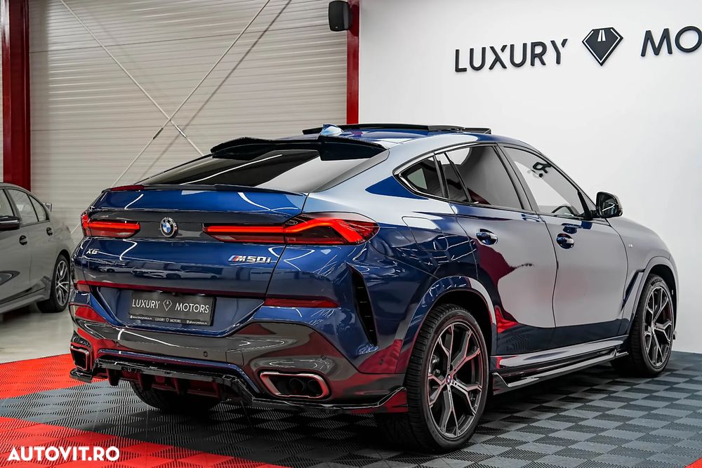 BMW X6 M M50i - 11