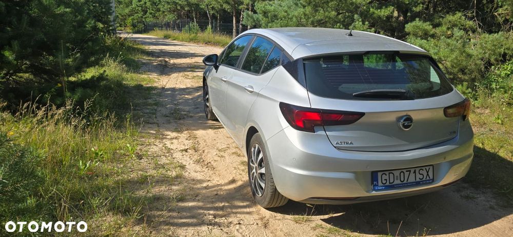Opel Astra 1.6 CDTI Essentia - 8