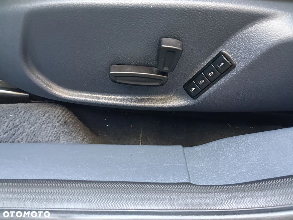 Ford Mondeo - 12