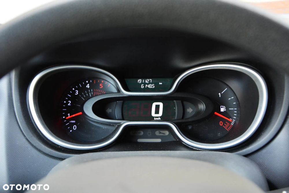 Nissan NV300 - 14