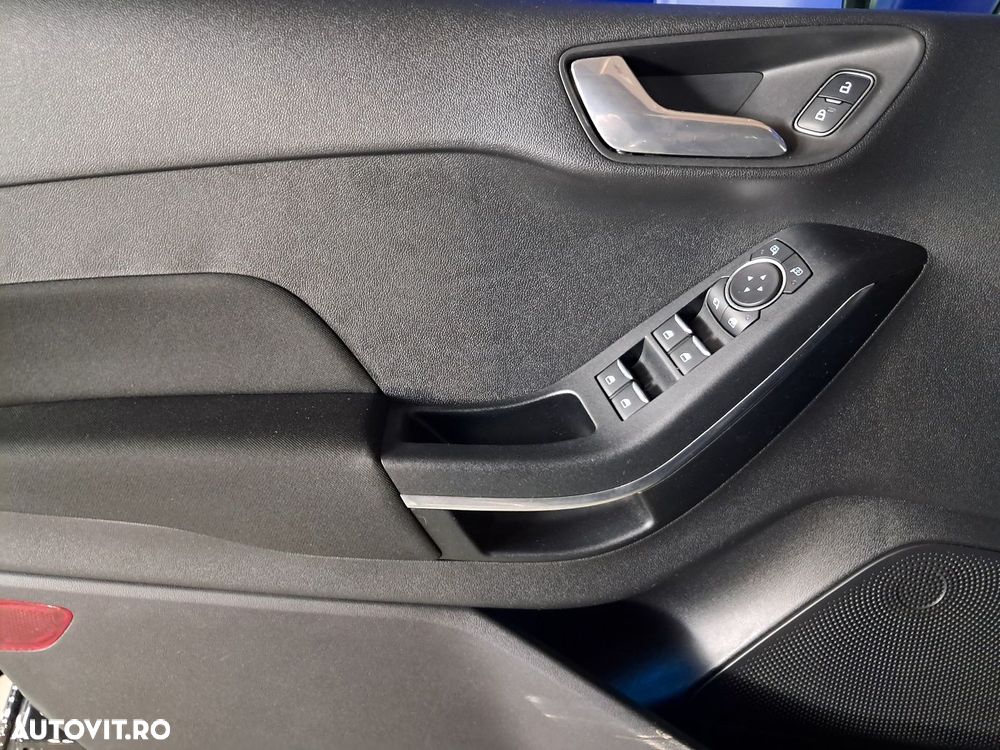 Ford Fiesta - 9
