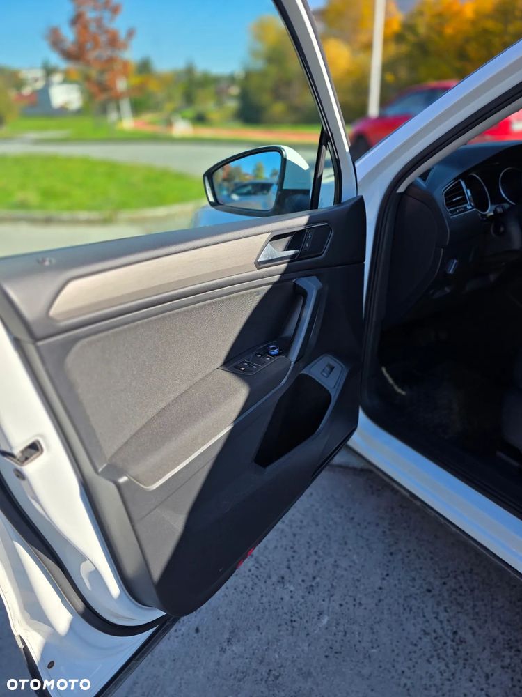 Volkswagen Tiguan Allspace - 17