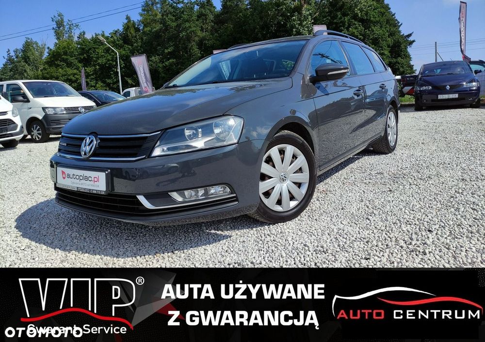 Volkswagen Passat - 1