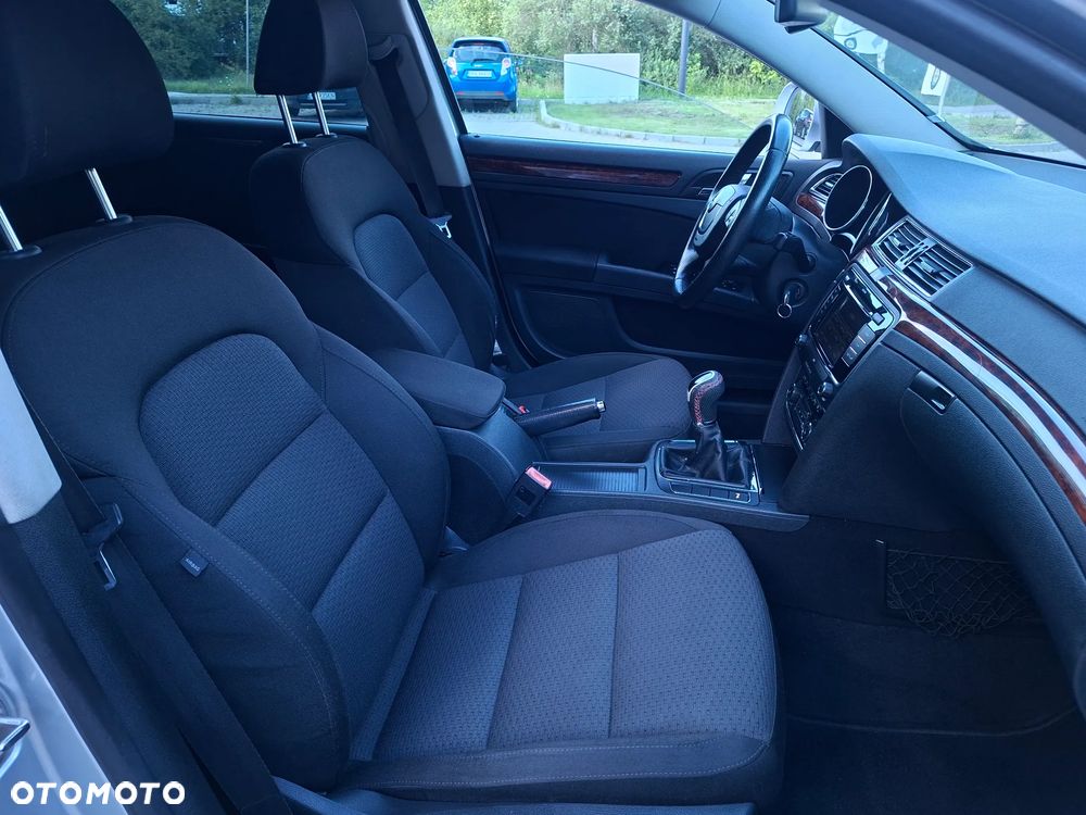 Skoda Superb 2.0 TDI 4x4 Elegance - 10
