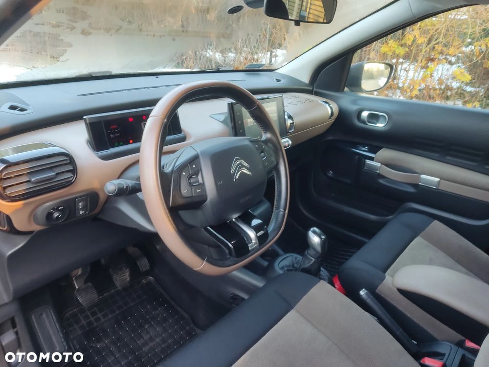 Citroën C4 Cactus 1.2 PureTech Shine Edition - 19