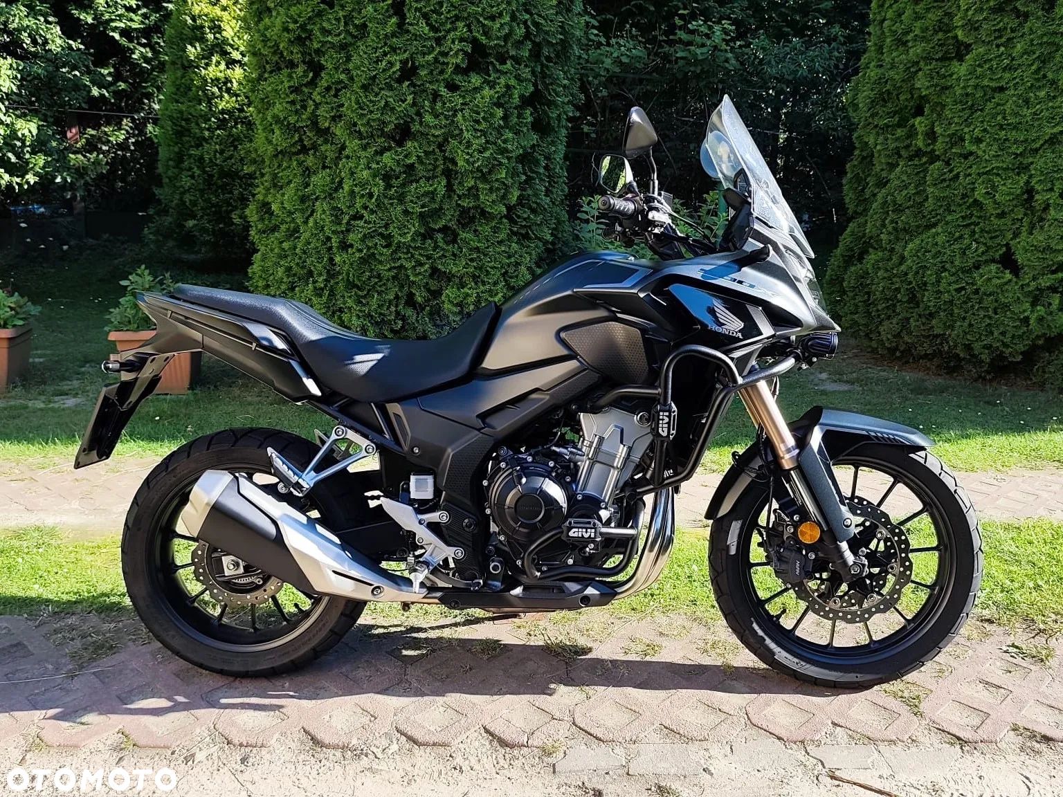Honda CB - 1