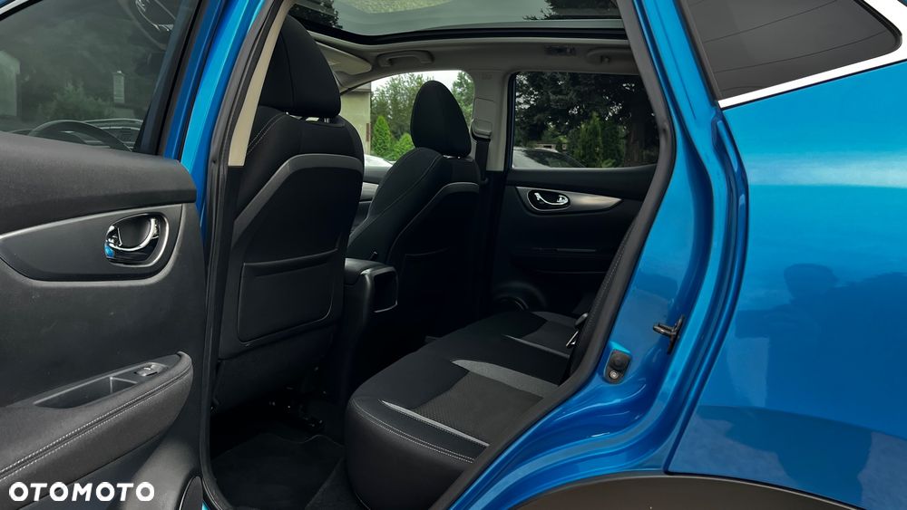 Nissan Qashqai 1.6 DIG-T N-Connecta - 28
