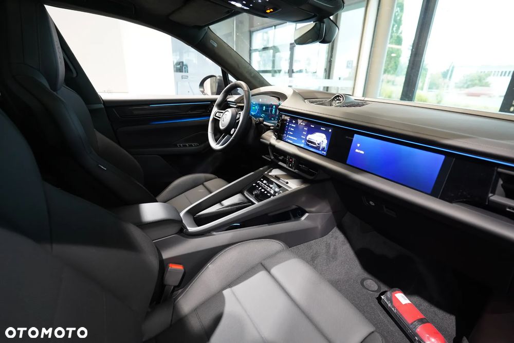 Porsche Macan Turbo 100kWh - 11
