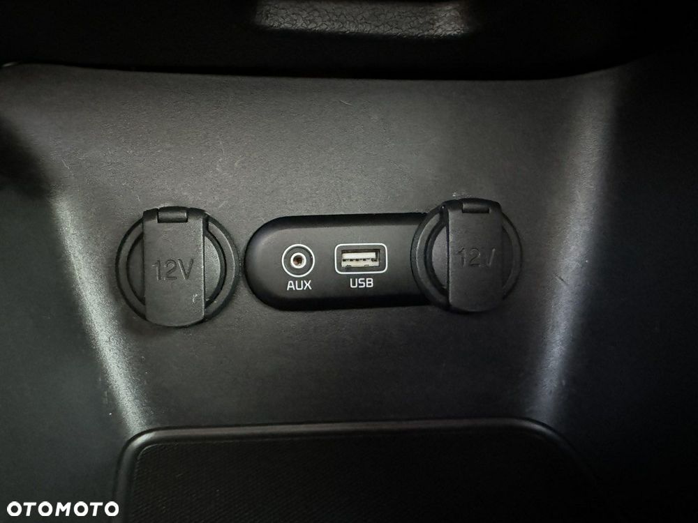 Kia Ceed 1.6 CRDi 136 ISG Platinum Edition - 28