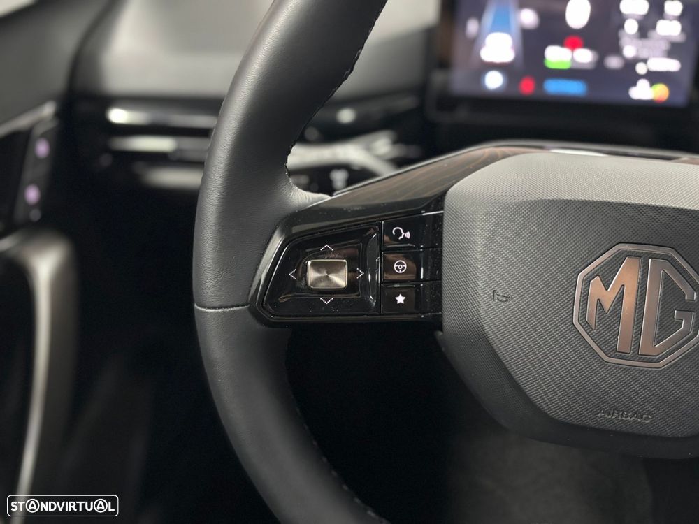 MG MG4 64 kWh Luxury - 13