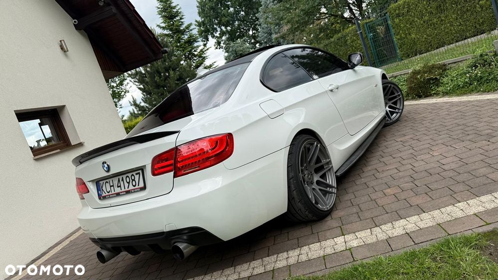BMW Seria 3 335i xDrive M Sport Edition - 5