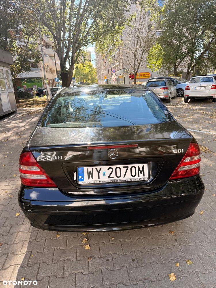Mercedes-Benz C-Class 2004 photo 5