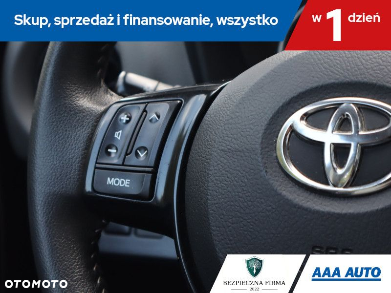 Toyota Yaris - 17