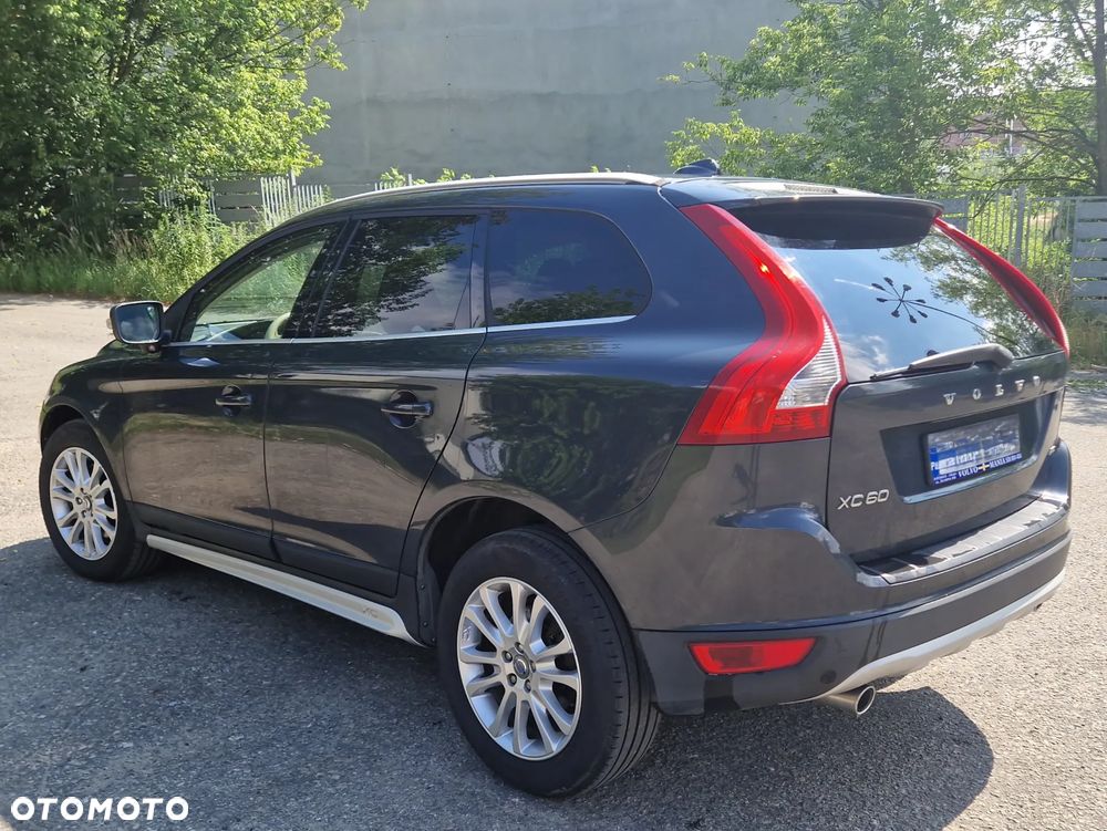 Volvo XC 60 2.4D AWD Summum - 4