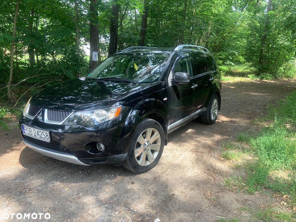 Mitsubishi Outlander 2.0 DID Instyle - 2