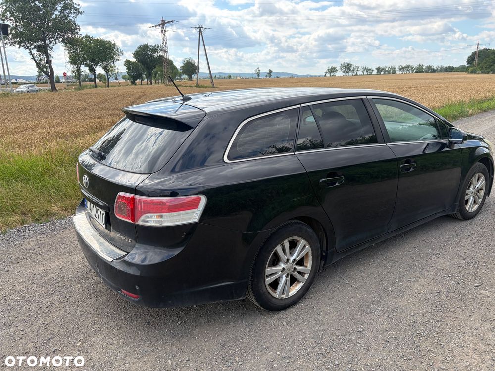 Toyota Avensis 2.0 D-4D Sol - 4