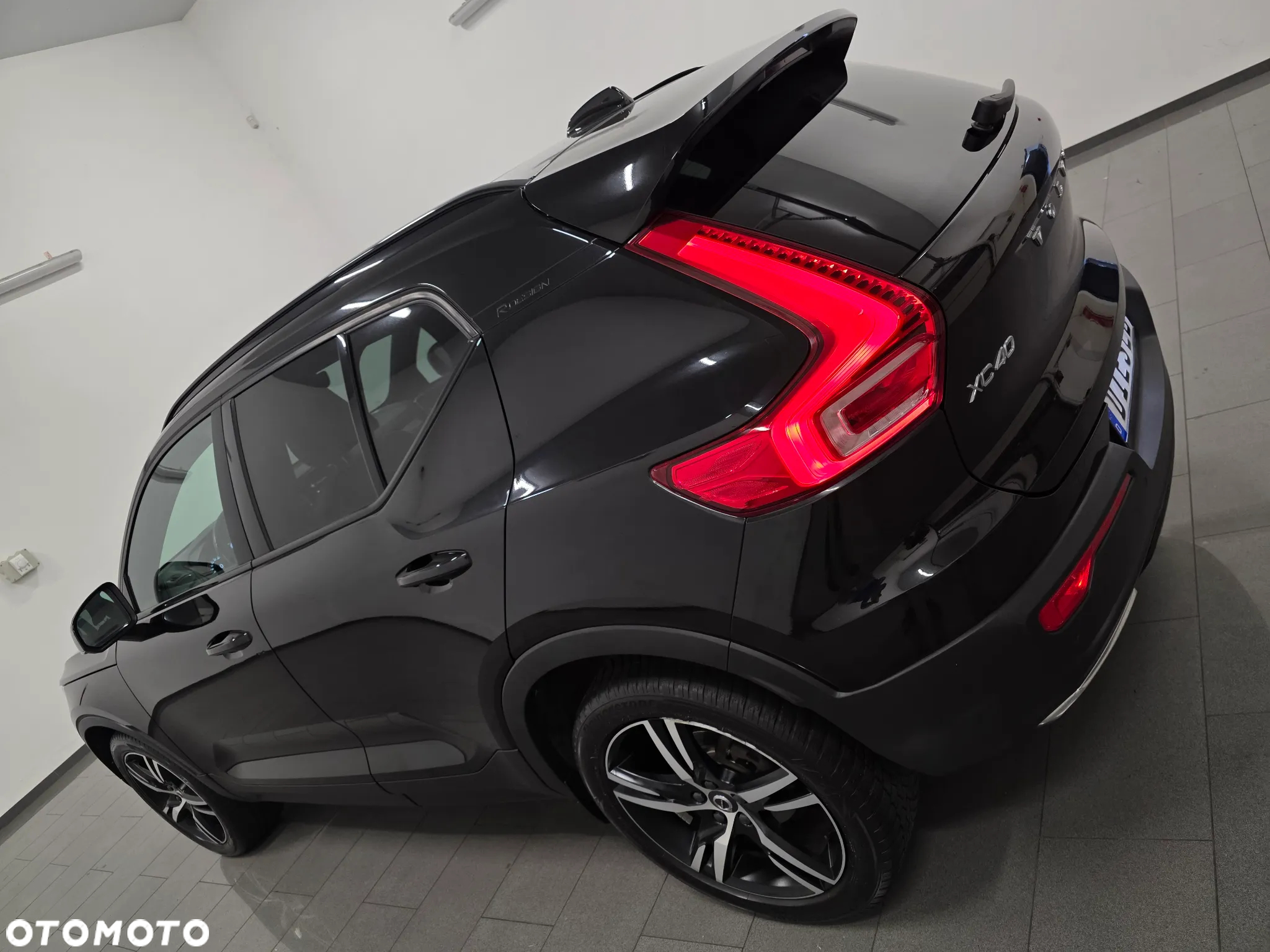 Volvo XC 40 D3 R-Design - 34