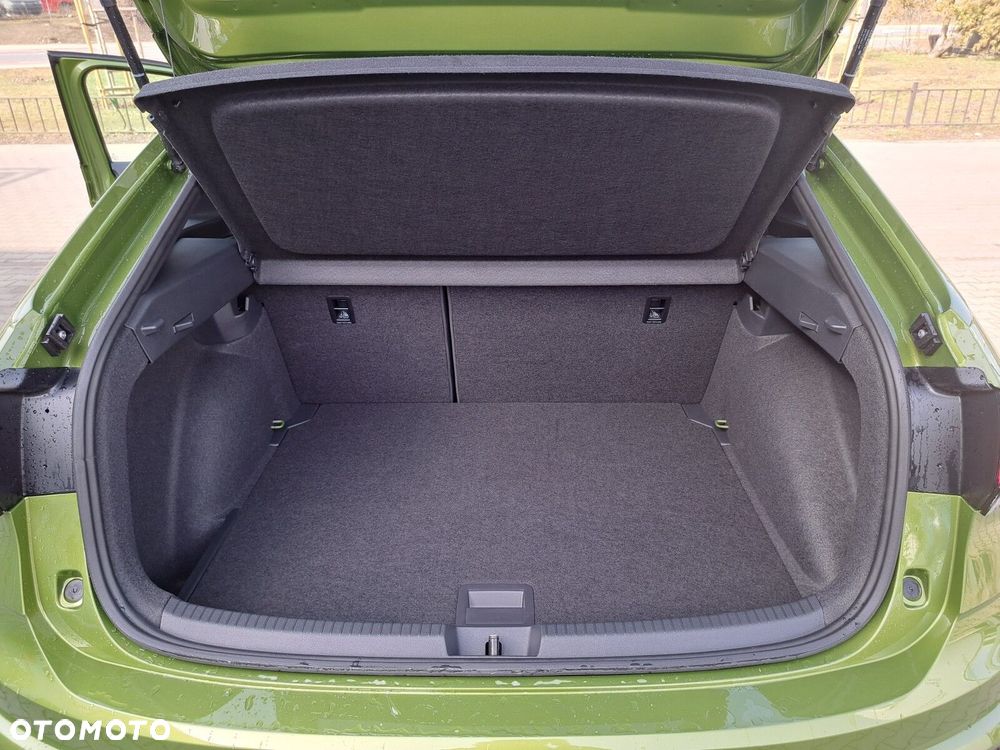 Volkswagen Taigo 1.5 TSI ACT R-Line DSG - 8