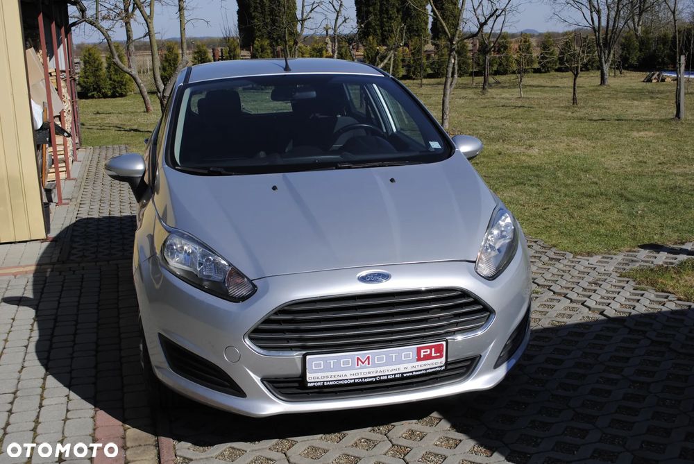 Ford Fiesta - 25
