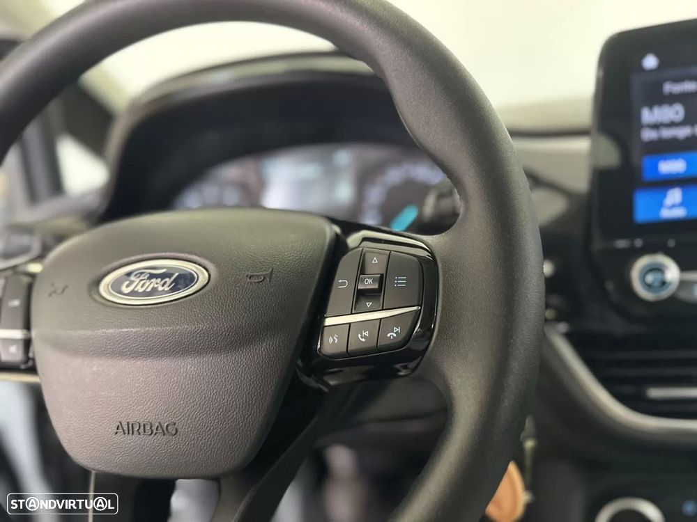 Ford Fiesta 1.1 Ti-VCT Titanium - 34