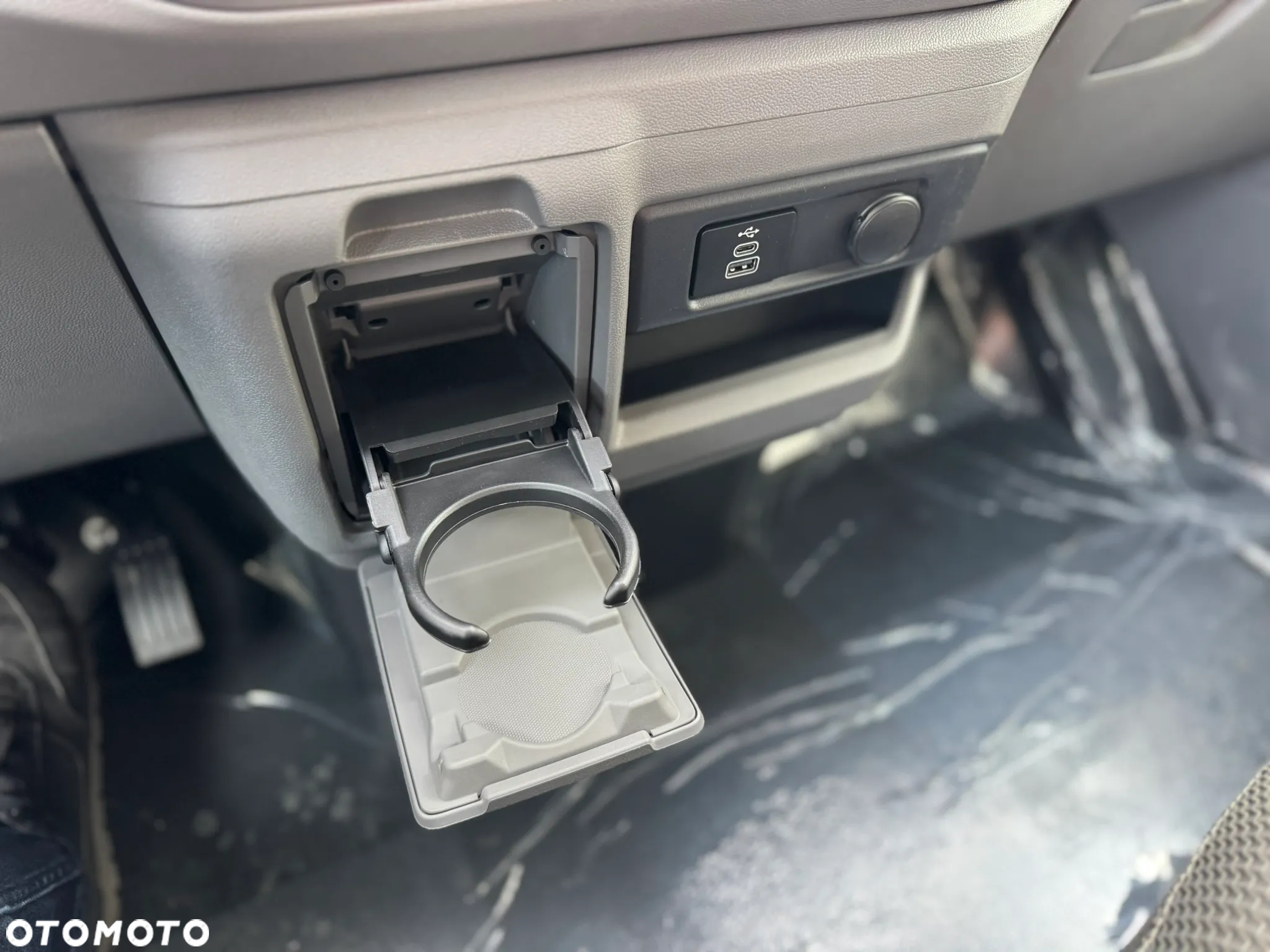 Volkswagen Nowy Transporter - 20