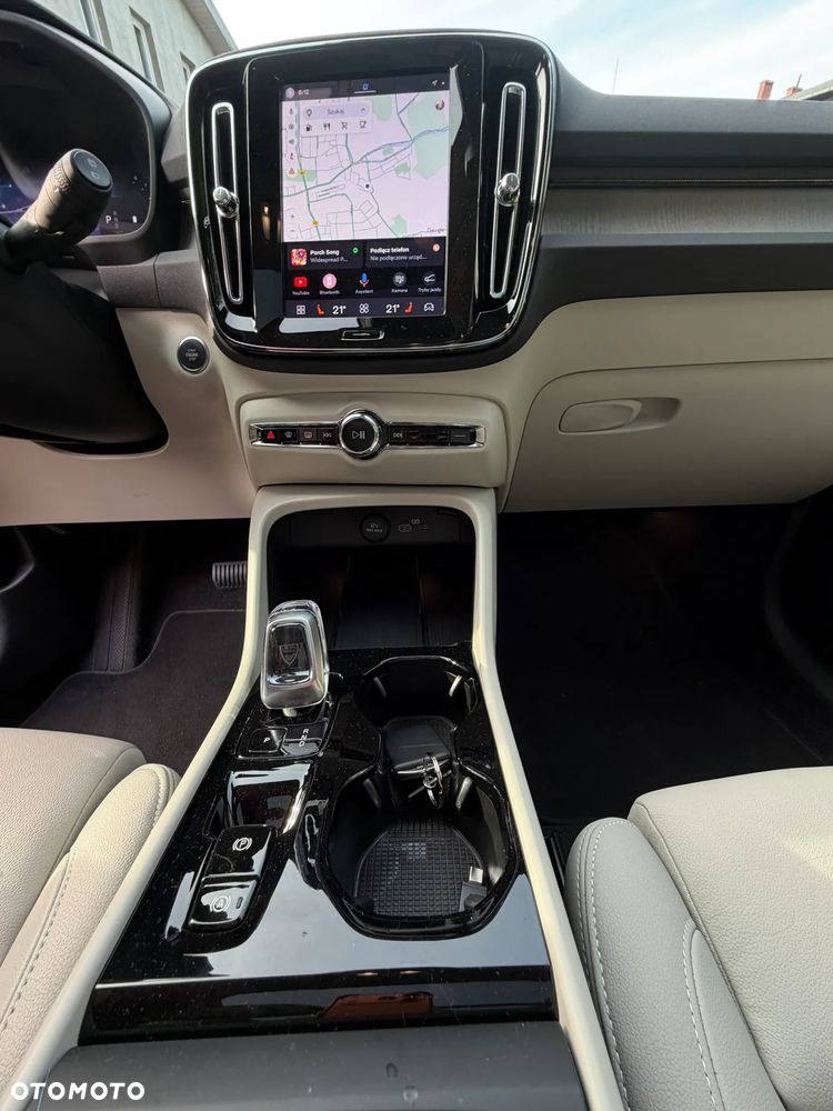 Volvo XC 40 B5 B AWD Ultimate Bright - 23