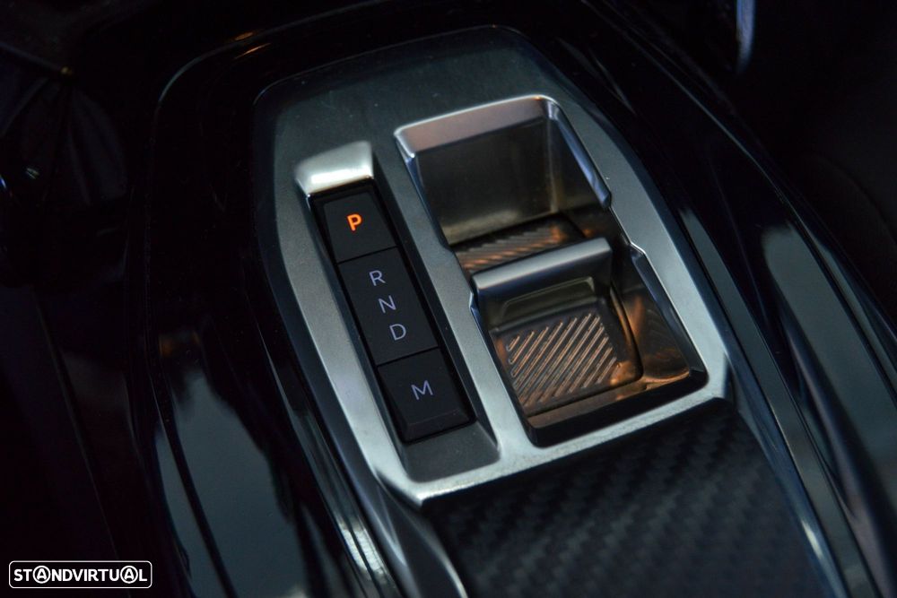 Peugeot 208 1.2 Hybrid Allure e-DCS6 - 47