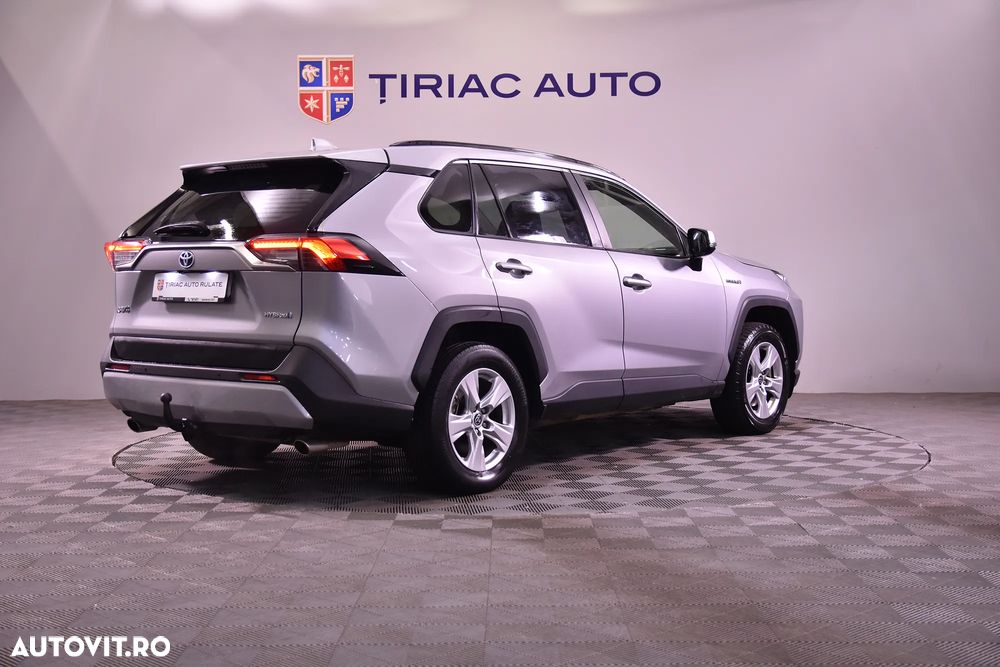 Toyota RAV4 - 5