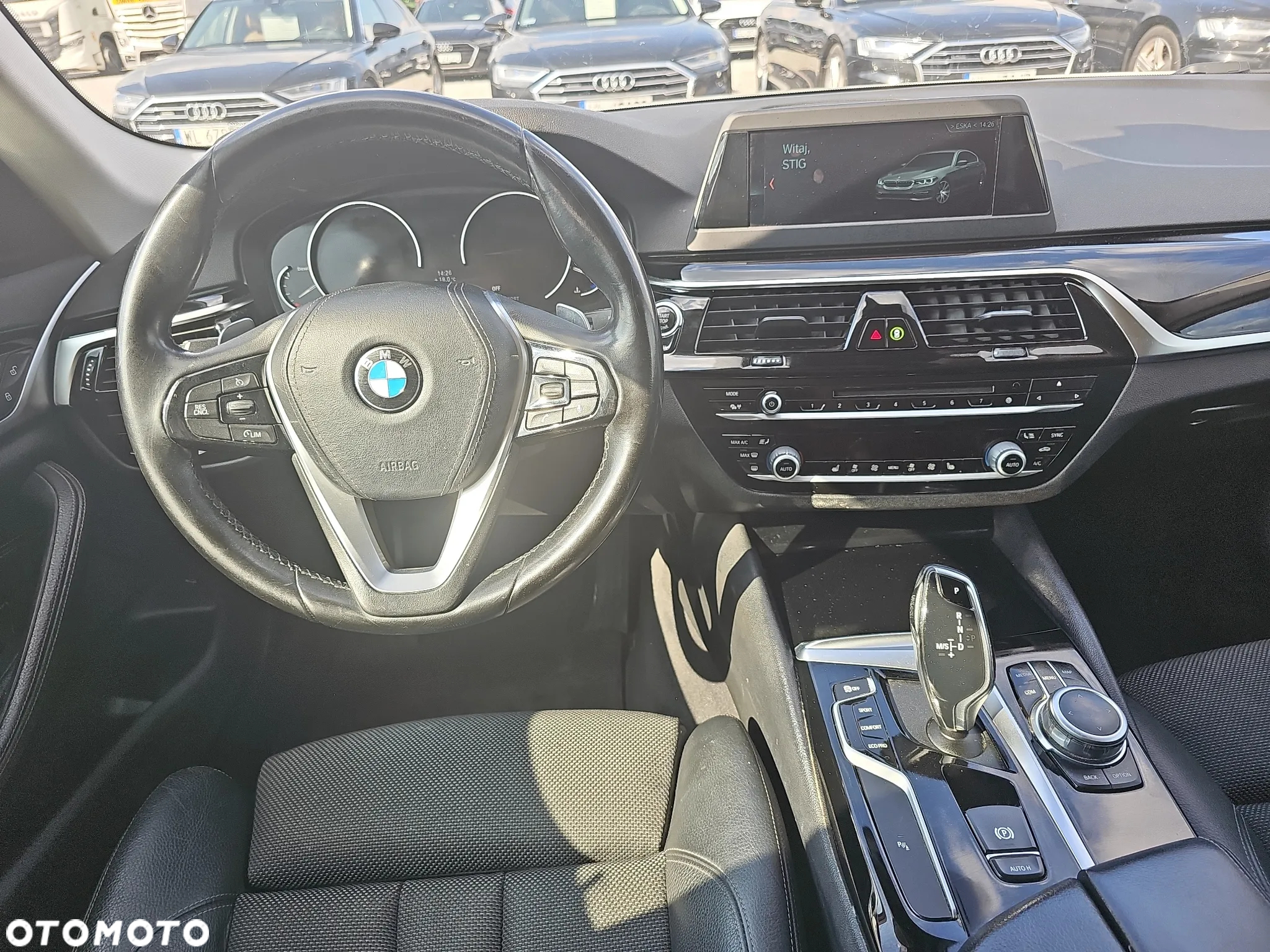 BMW Seria 5 518d Sport Line - 10