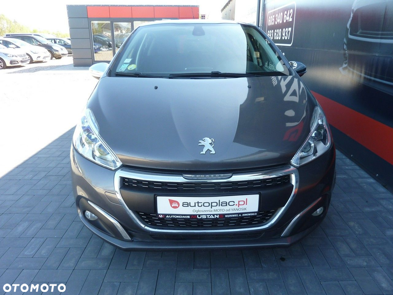 Peugeot 208 - 2