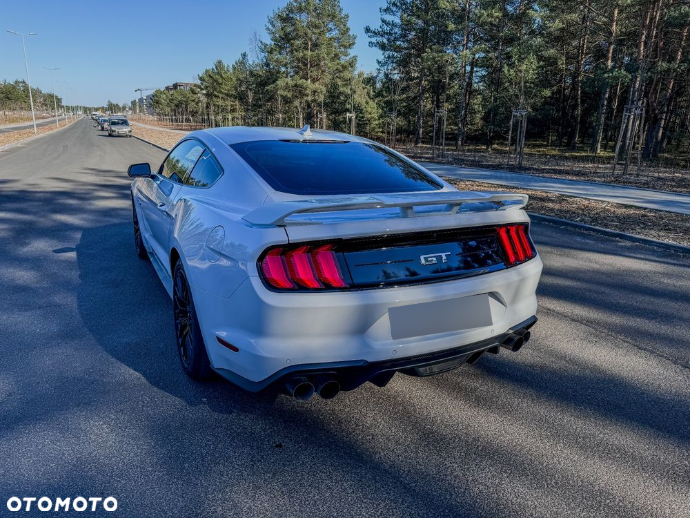 Ford Mustang - 38